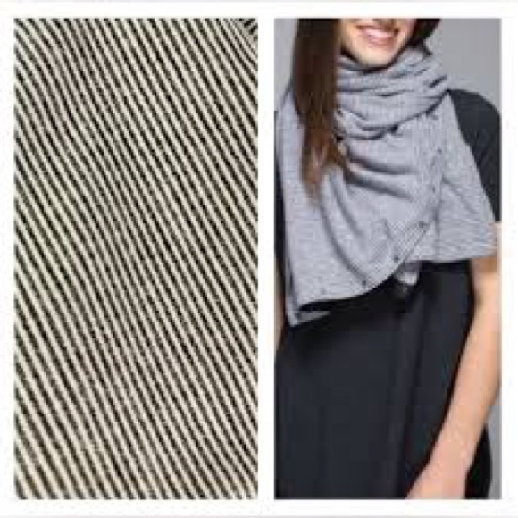 Lululemon Vinyasa Scarf *Rulu blue gray stripes - Picture 3 of 8